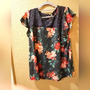 Torrid Short Sleeve shirt with lace